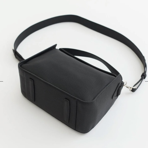 The Horse Clementine Bag in Black Pebbled Leather - Picture 8 of 16